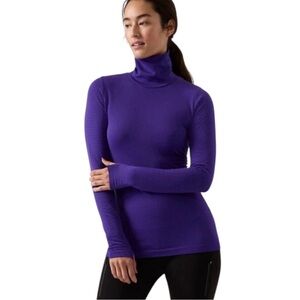 Athleta Flurry Blizzard Rib Turtleneck Size medium Blue Purple
